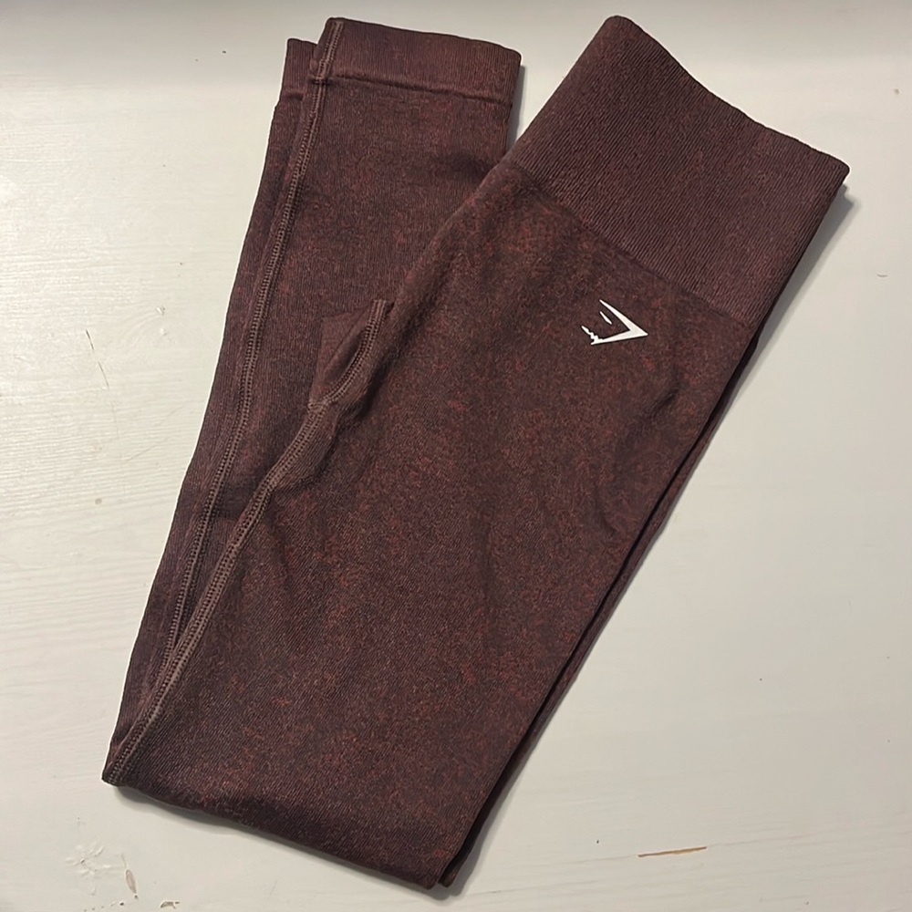 BRAND NEW GYM SHARK LEGGINGS NEVER WORN